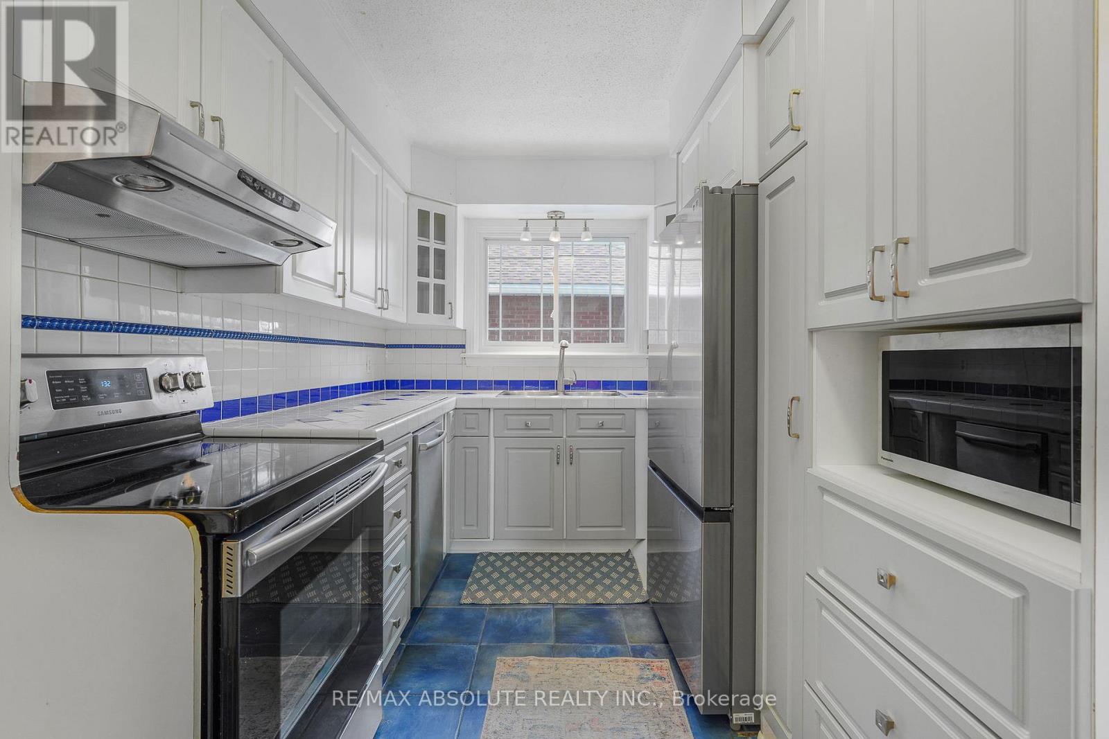 731 Borthwick Avenue, Ottawa, Ontario K1K 2M3 - Photo 8 - X13421920