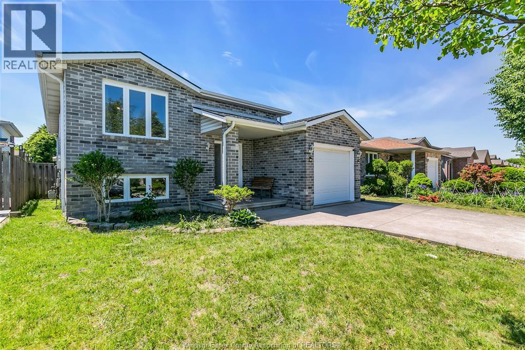 2163 Everts, Windsor, Ontario  N9B 3X6 - Photo 3 - 26013214