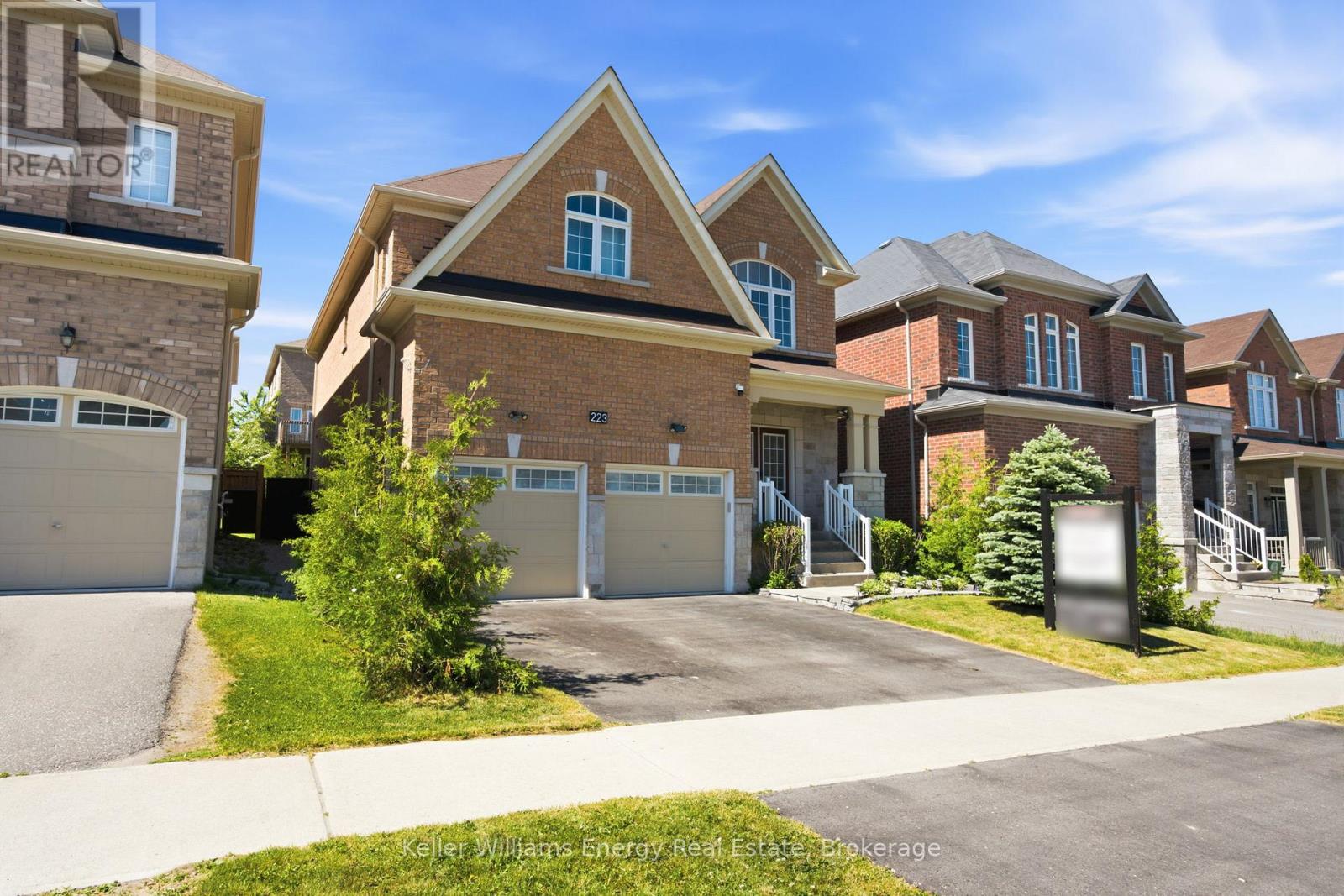 223 Lyle Drive, Clarington, Ontario  L1C 0V6 - Photo 2 - E13421778