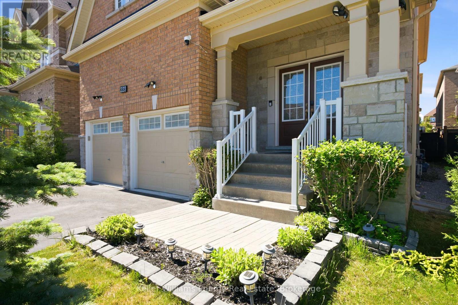 223 Lyle Drive, Clarington, Ontario  L1C 0V6 - Photo 3 - E13421778