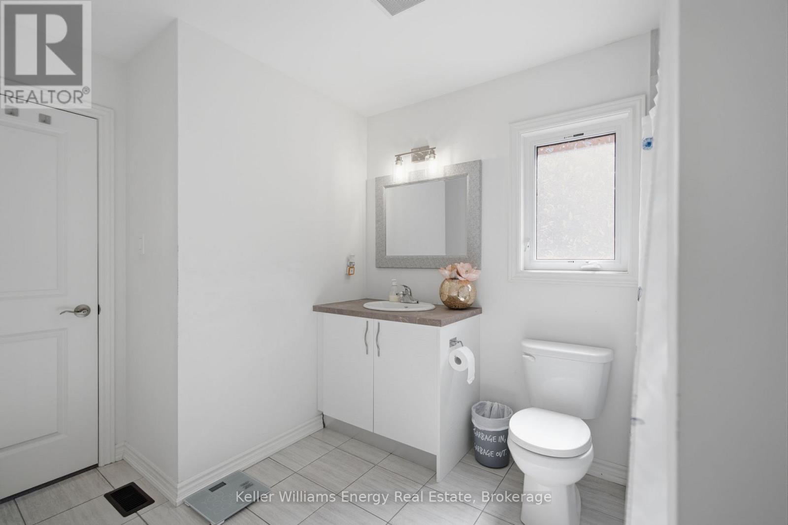 223 Lyle Drive, Clarington, Ontario  L1C 0V6 - Photo 30 - E13421778
