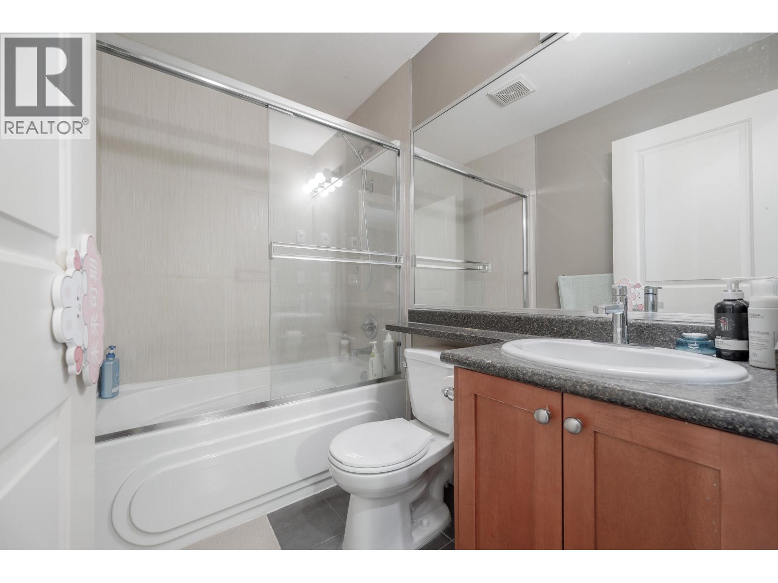 2 7231 No.2 Road, Richmond, British Columbia  V7C 3L7 - Photo 22 - R3133904