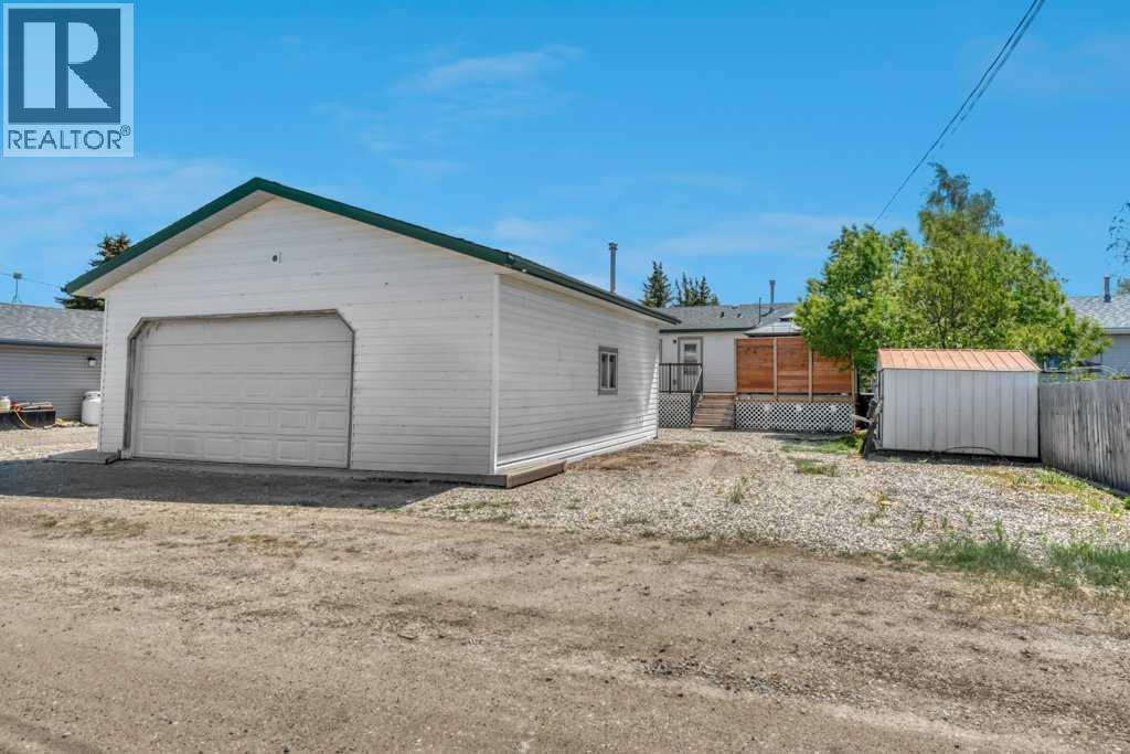 422 Cole Crescent, Carseland, Alberta  T0J 0M0 - Photo 6 - A2316336
