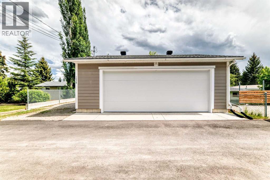 1228 Rosehill Drive NW, Calgary, Alberta  T2K 1M1 - Photo 37 - A2318980