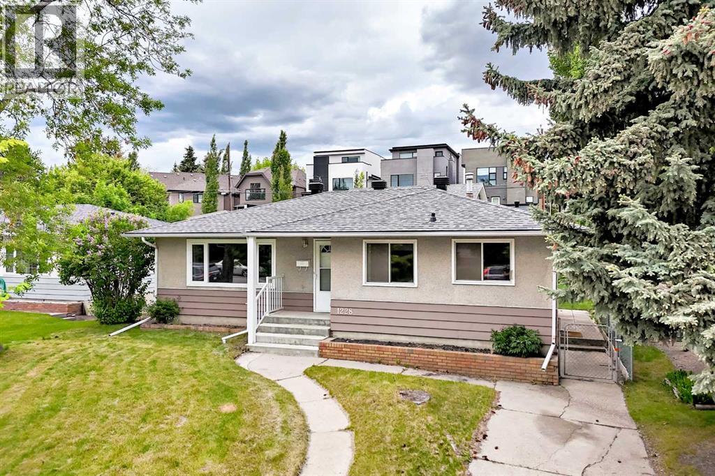 1228 Rosehill Drive NW, Calgary, Alberta