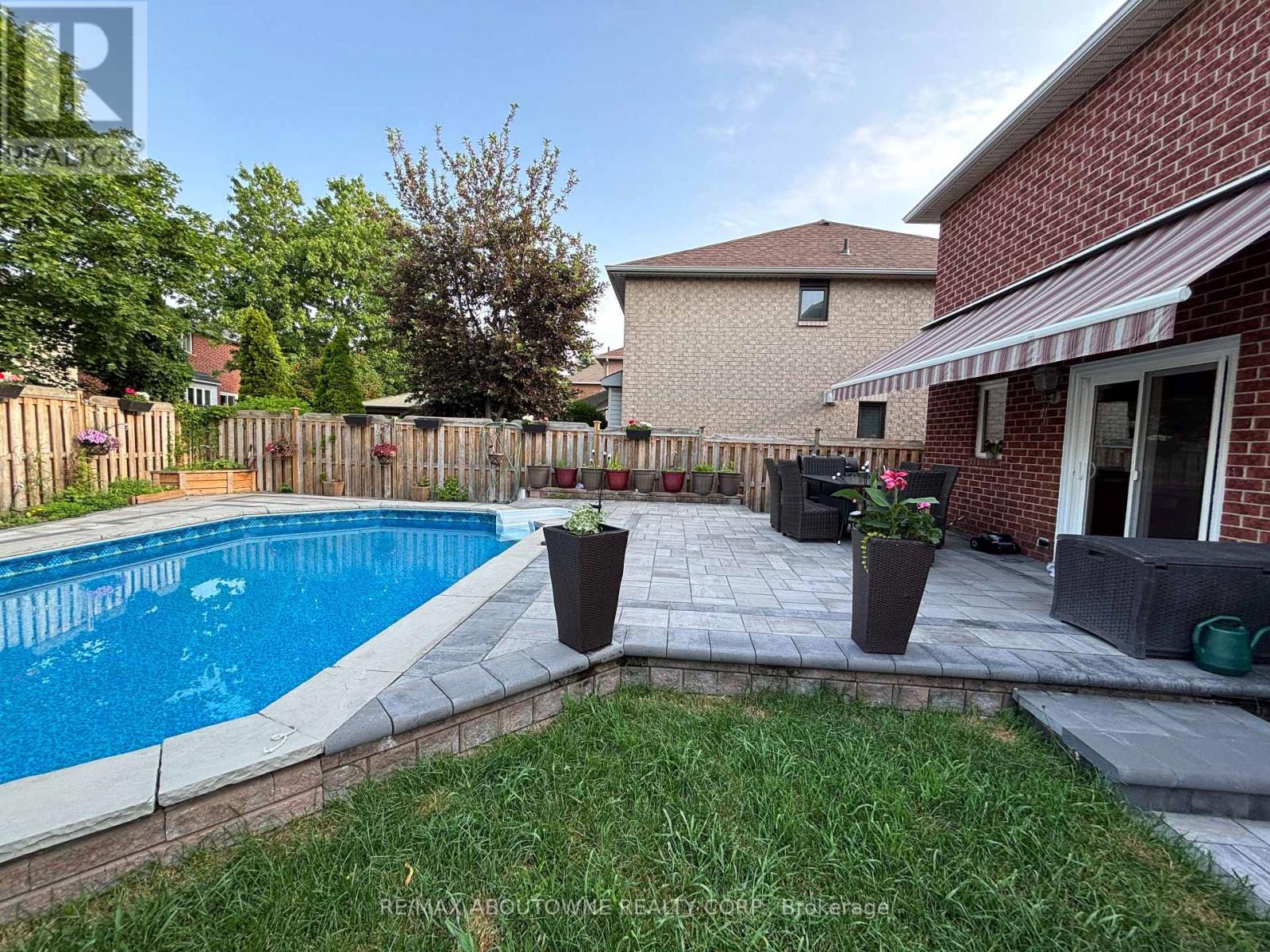 2216 Norfolk Drive, Oakville, Ontario  L6H 6H4 - Photo 38 - W13158946