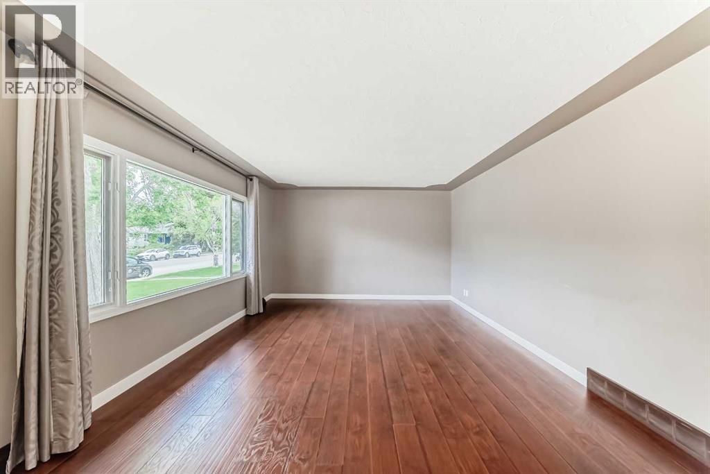 1228 Rosehill Drive NW, Calgary, Alberta  T2K 1M1 - Photo 8 - A2318980