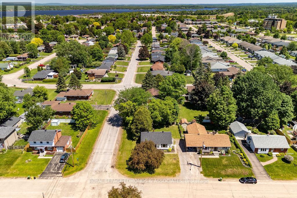 575 Elizabeth Street, Pembroke, Ontario  K8A 1W9 - Photo 15 - X13421858