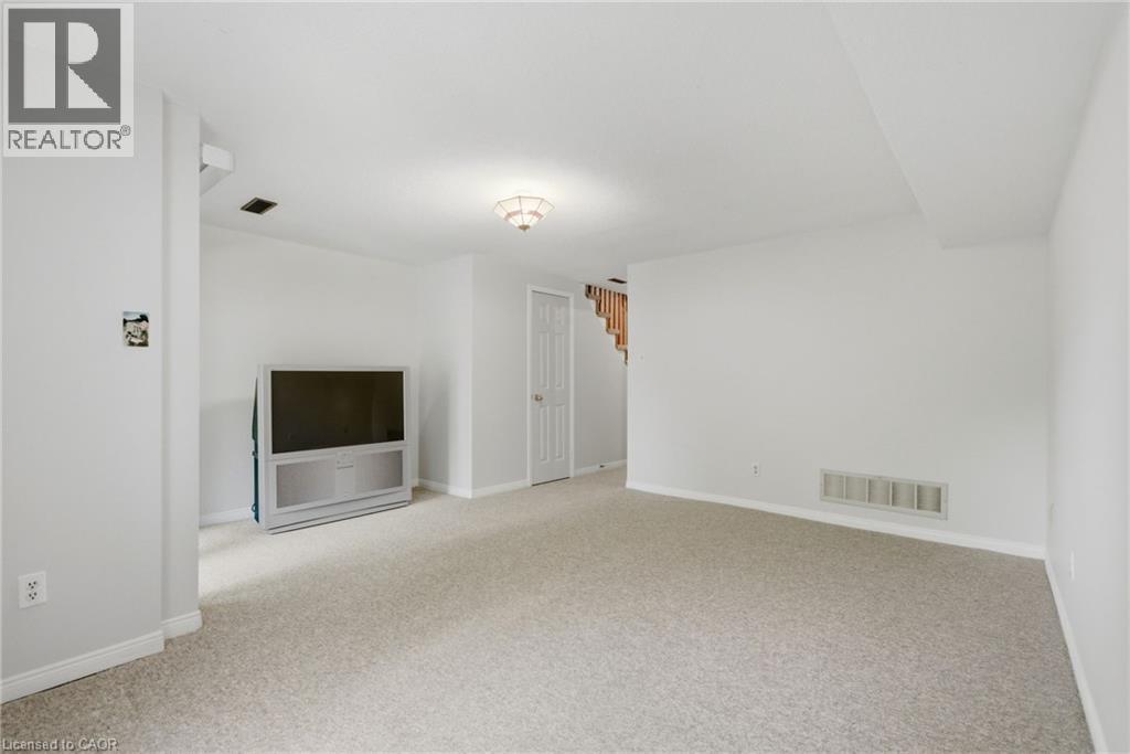 26 Moss Boulevard Unit# 49, Dundas, Ontario  L9H 6W8 - Photo 21 - 40838096