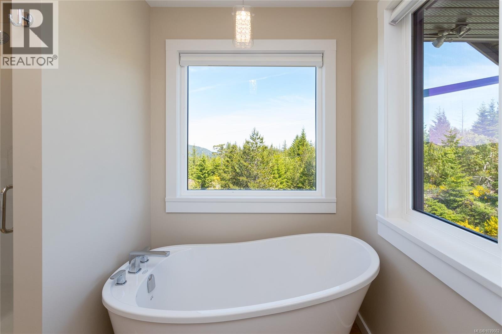 4650 Goldstream Heights Dr, Shawnigan Lake, British Columbia V0R 2W3 - Photo 35 - 1039662