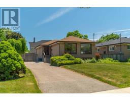 51 ERINGATE DRIVE, Toronto, Ontario
