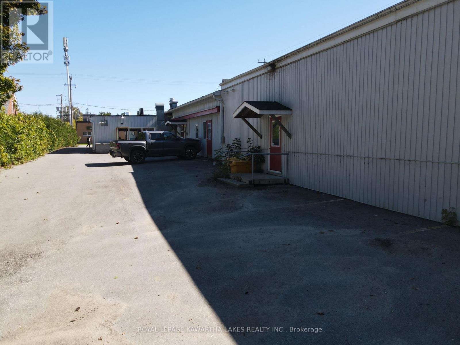 328 Mill Street, Brock, Ontario  L0K 1A0 - Photo 4 - N12886382