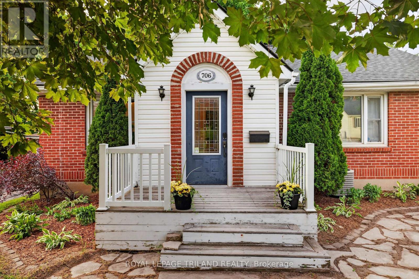 706 Victoria Street, London East, Ontario  N5Y 4C4 - Photo 2 - X13421762