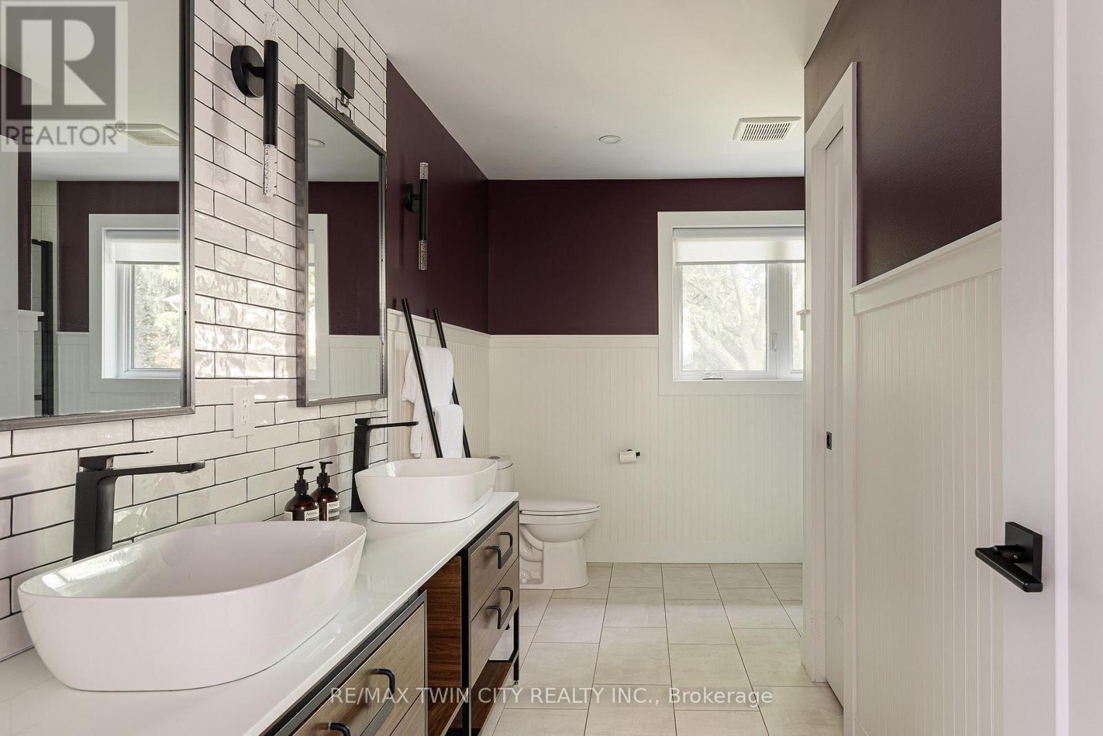 323 Calvington Place, Waterloo, Ontario  N2T 1P9 - Photo 21 - X13421590