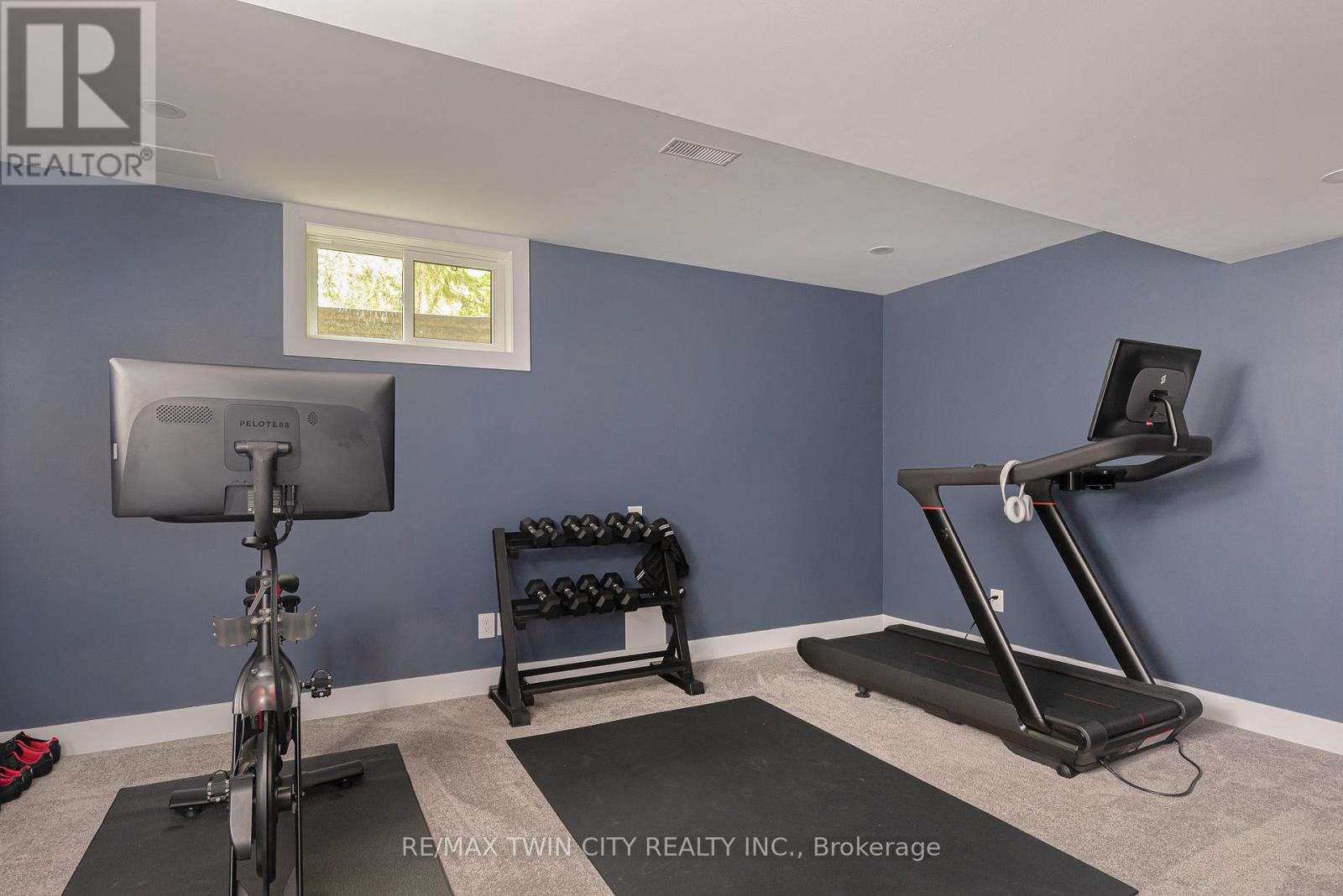 323 Calvington Place, Waterloo, Ontario  N2T 1P9 - Photo 32 - X13421590