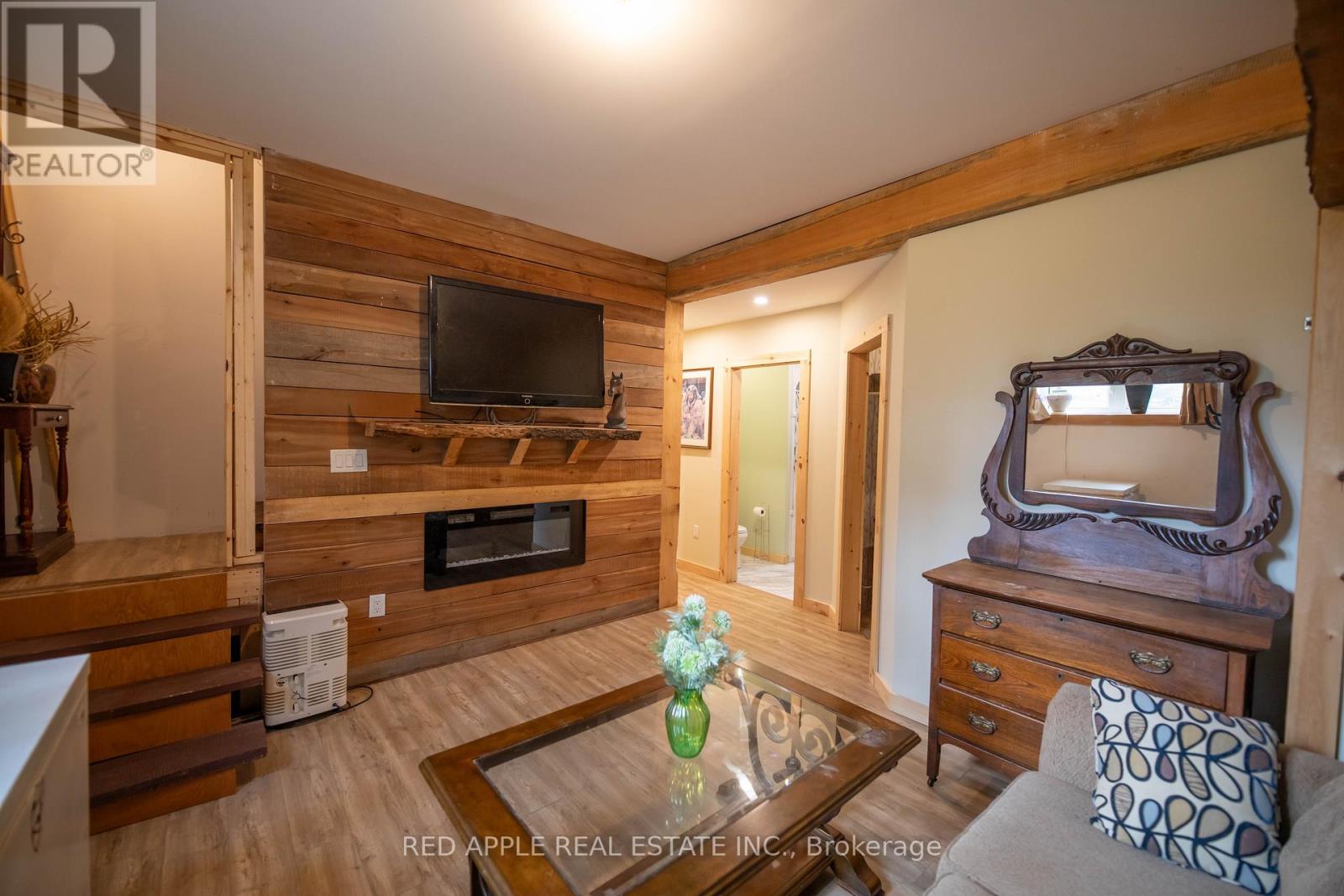 1392 Carroll Road, Dysart Et Al, Ontario  K0M 1S0 - Photo 16 - X13421612