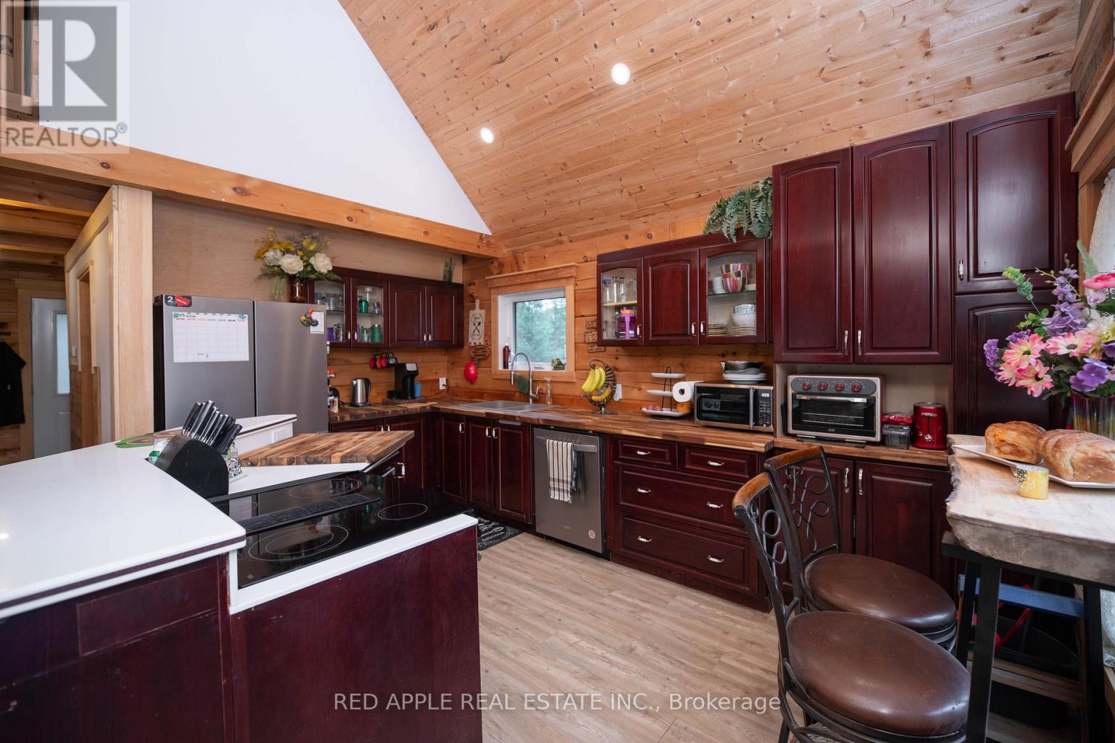 1392 Carroll Road, Dysart Et Al, Ontario  K0M 1S0 - Photo 8 - X13421612