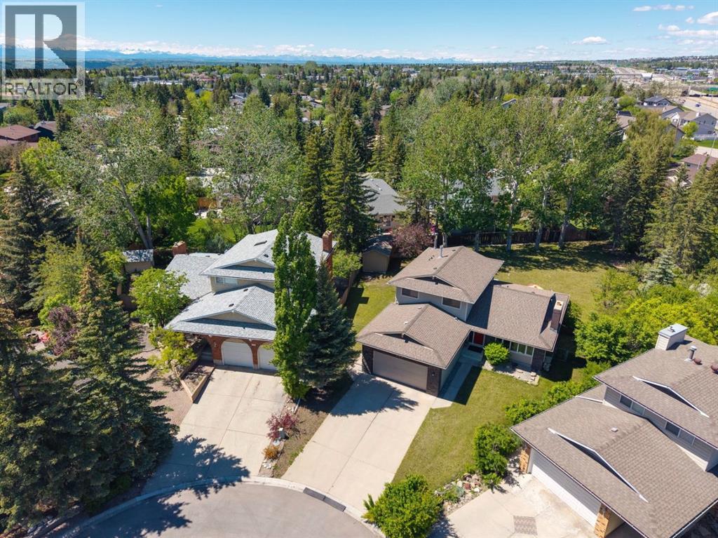 243 Silvergrove Place Nw, Calgary, Alberta  T3B 4T5 - Photo 6 - A2317552