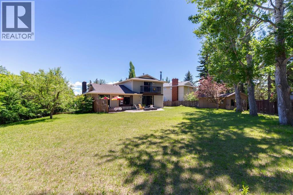 243 Silvergrove Place Nw, Calgary, Alberta  T3B 4T5 - Photo 9 - A2317552