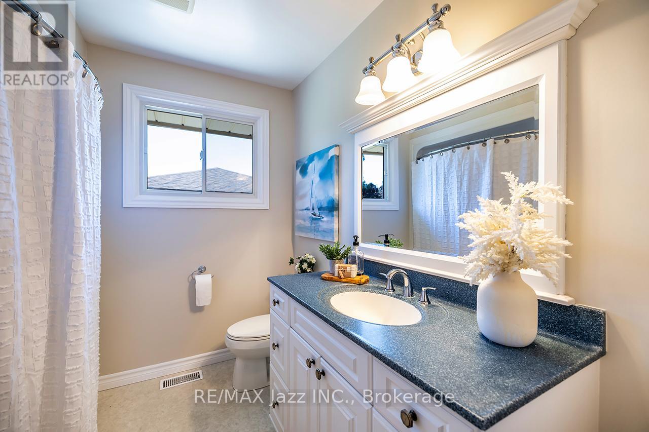 369 Waverly Street N, Oshawa, Ontario  L1J 5W2 - Photo 20 - E13422026