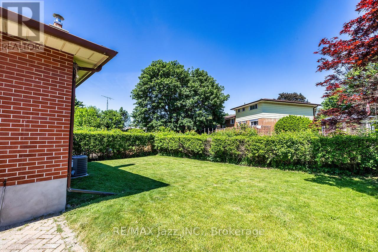369 Waverly Street N, Oshawa, Ontario  L1J 5W2 - Photo 24 - E13422026