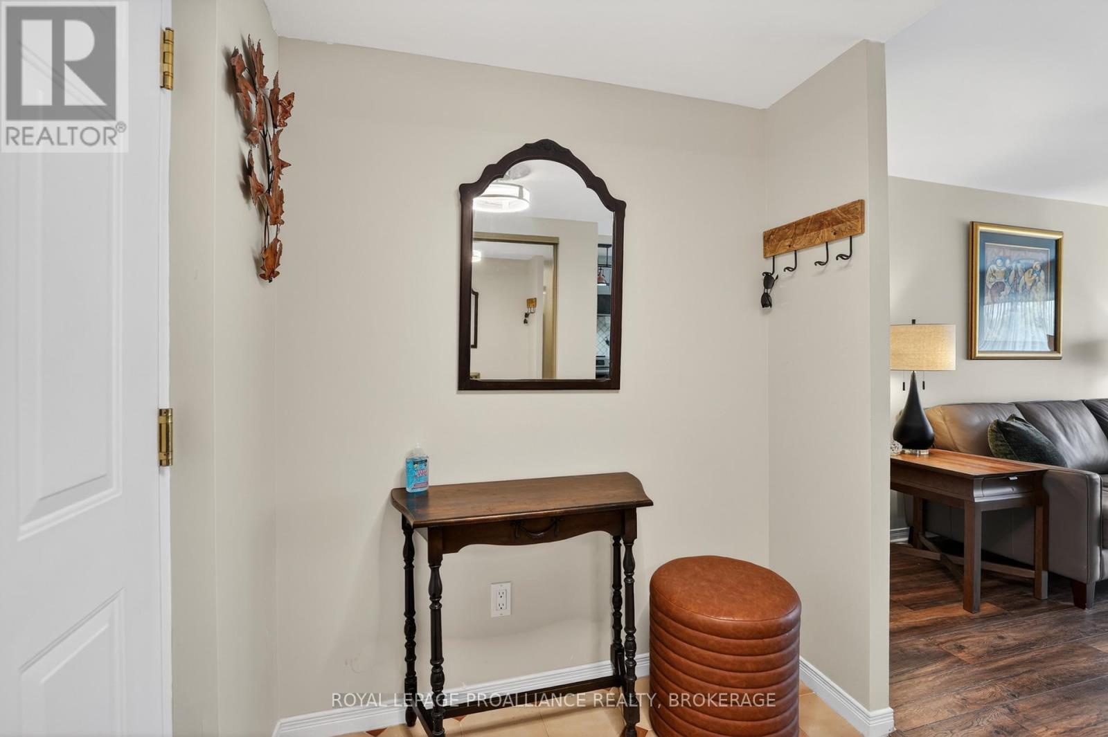 401 - 257 Bath Road, Kingston, Ontario  K7M 7T3 - Photo 3 - X13421966