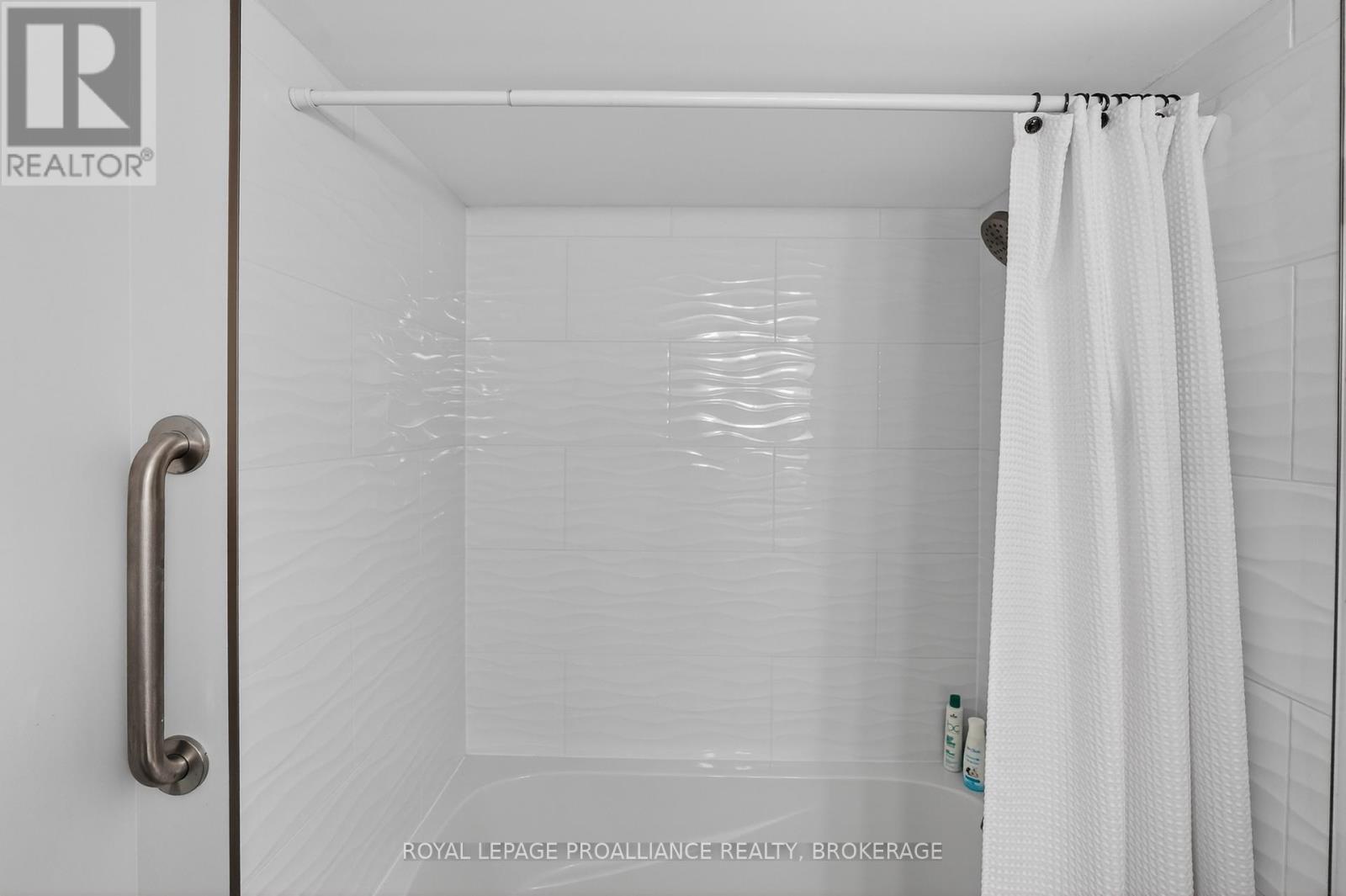 401 - 257 Bath Road, Kingston, Ontario  K7M 7T3 - Photo 30 - X13421966