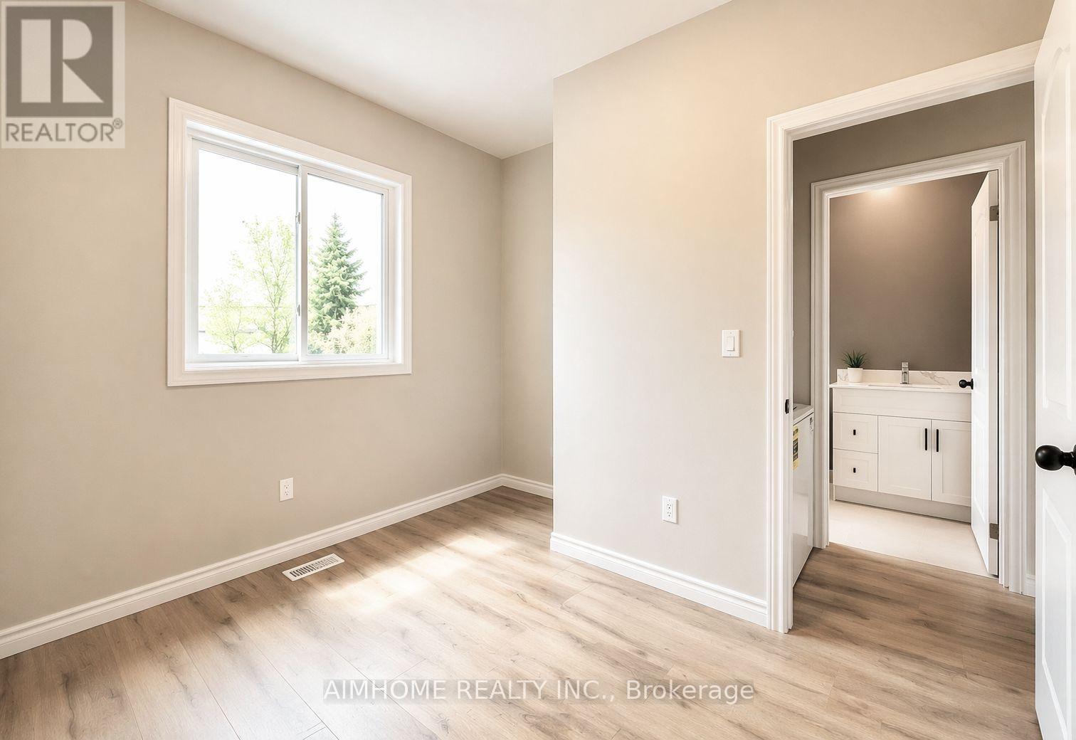3 - 15 Waddington Crescent, Toronto, Ontario  M2J 2Z9 - Photo 10 - C12998310