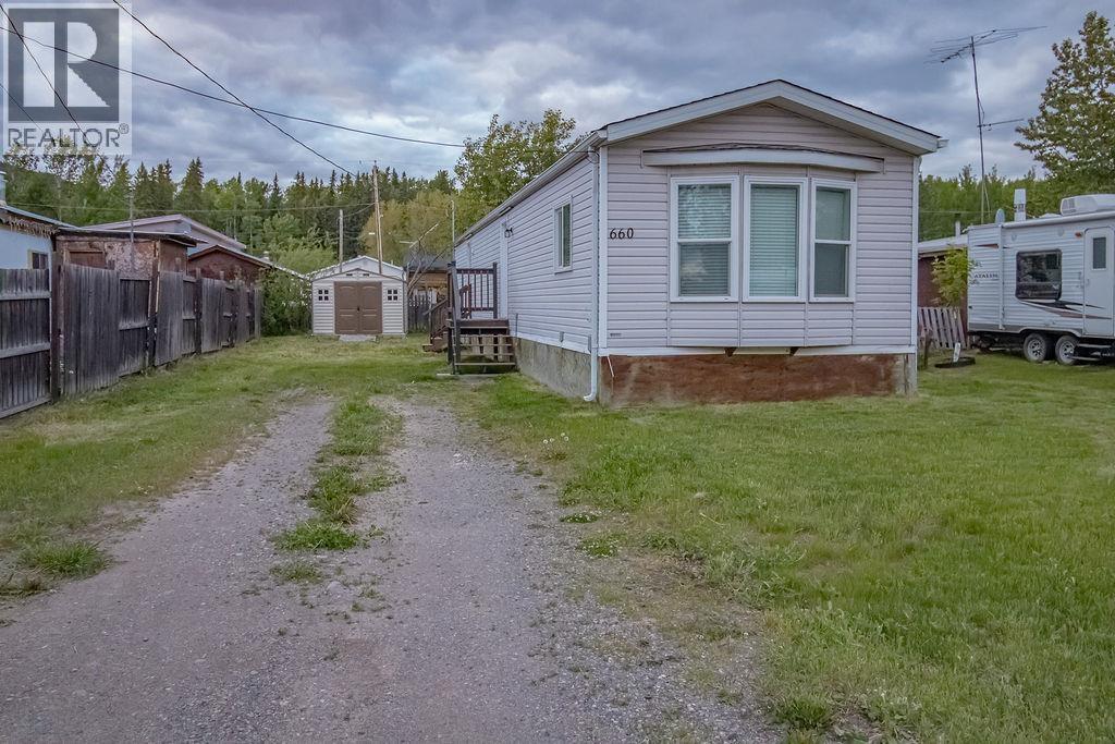 660 FIR STREET, Fort St. James, British Columbia