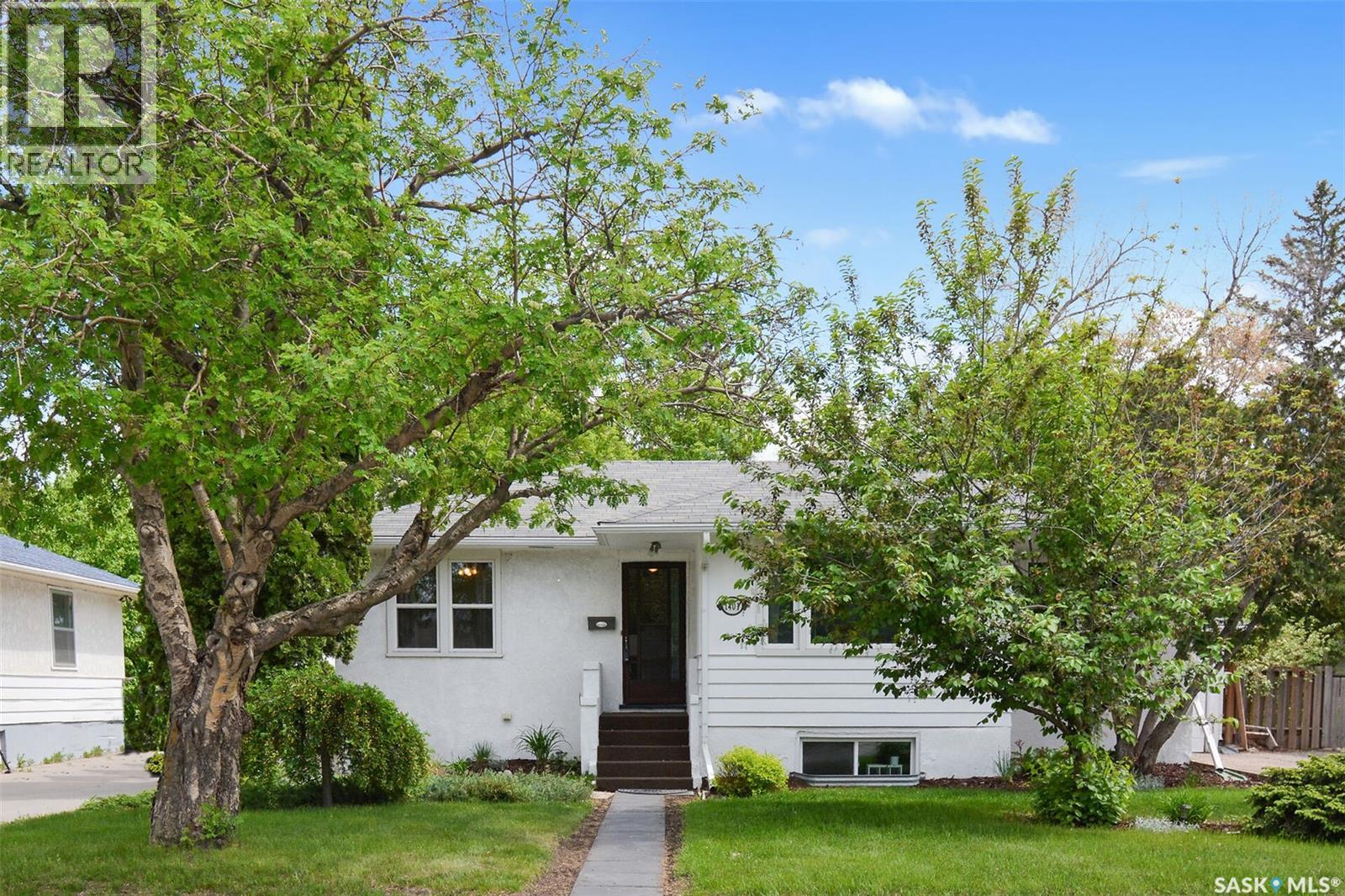 1401 Cumberland Avenue S, Saskatoon, Saskatchewan  S7H 2L9 - Photo 2 - SK038786