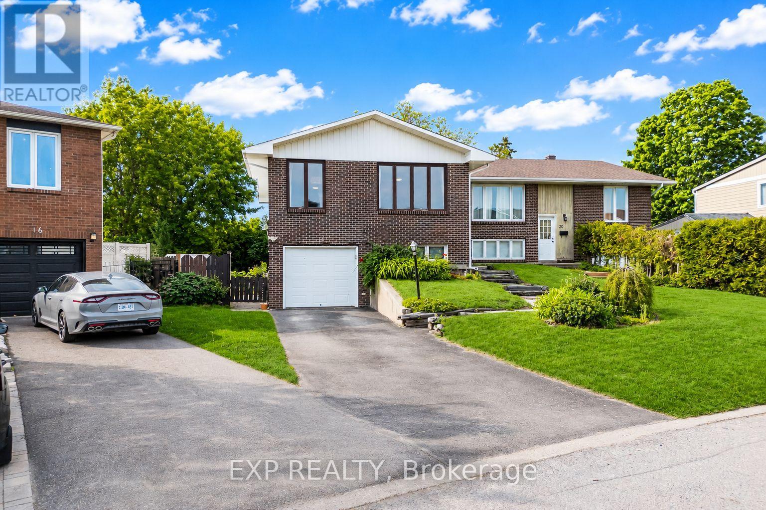 18 WINLOCK CRESCENT, Ottawa, Ontario