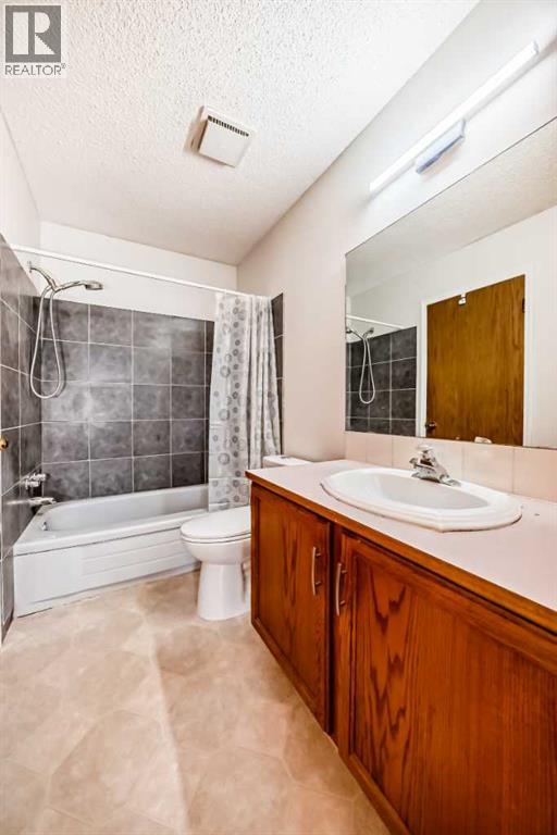 314 Castleridge Drive Ne, Calgary, Alberta  T3J 3C4 - Photo 12 - A2307686