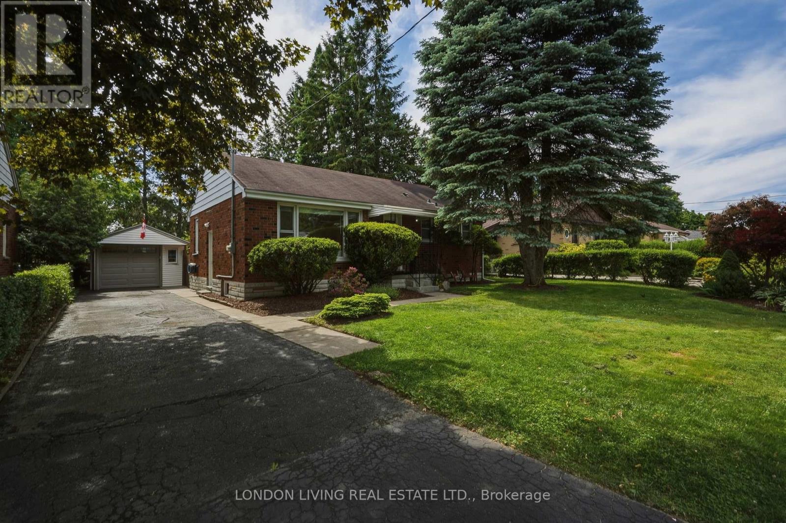 183 CLIFFORD STREET, London East, Ontario