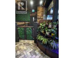 4300 HOWARD AVENUE, Windsor, Ontario