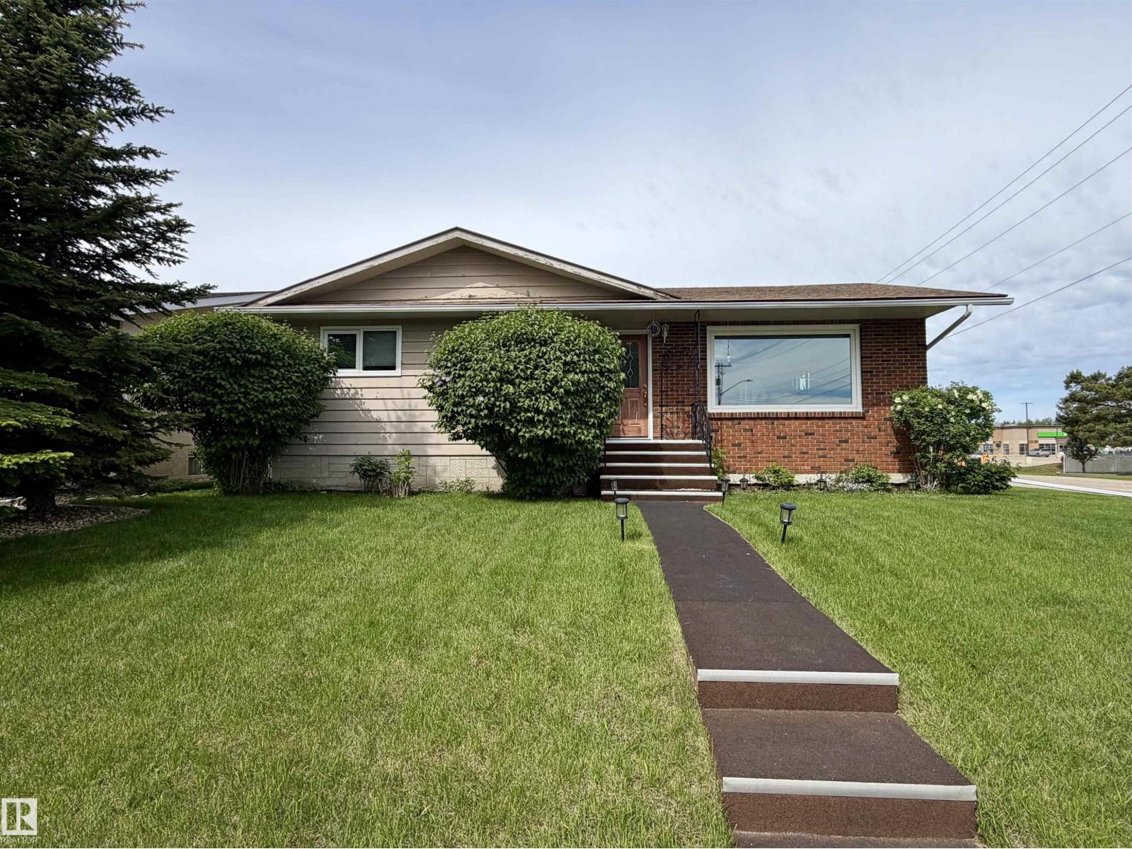 5428 49a St, Drayton Valley, Alberta  T7A 1A3 - Photo 3 - E4492561