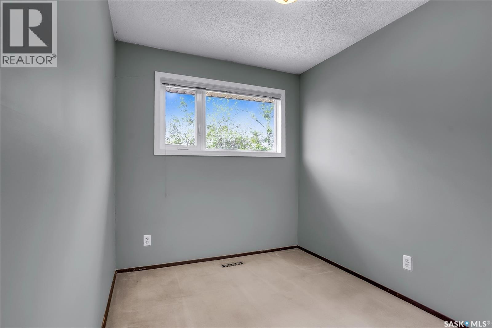 73 Laurentian Drive, Saskatoon, Saskatchewan  S7H 4M1 - Photo 18 - SK038546