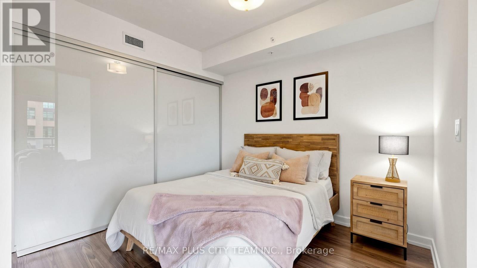 503 - 377 Madison Avenue, Toronto, Ontario  M4V 3E1 - Photo 11 - C13421994