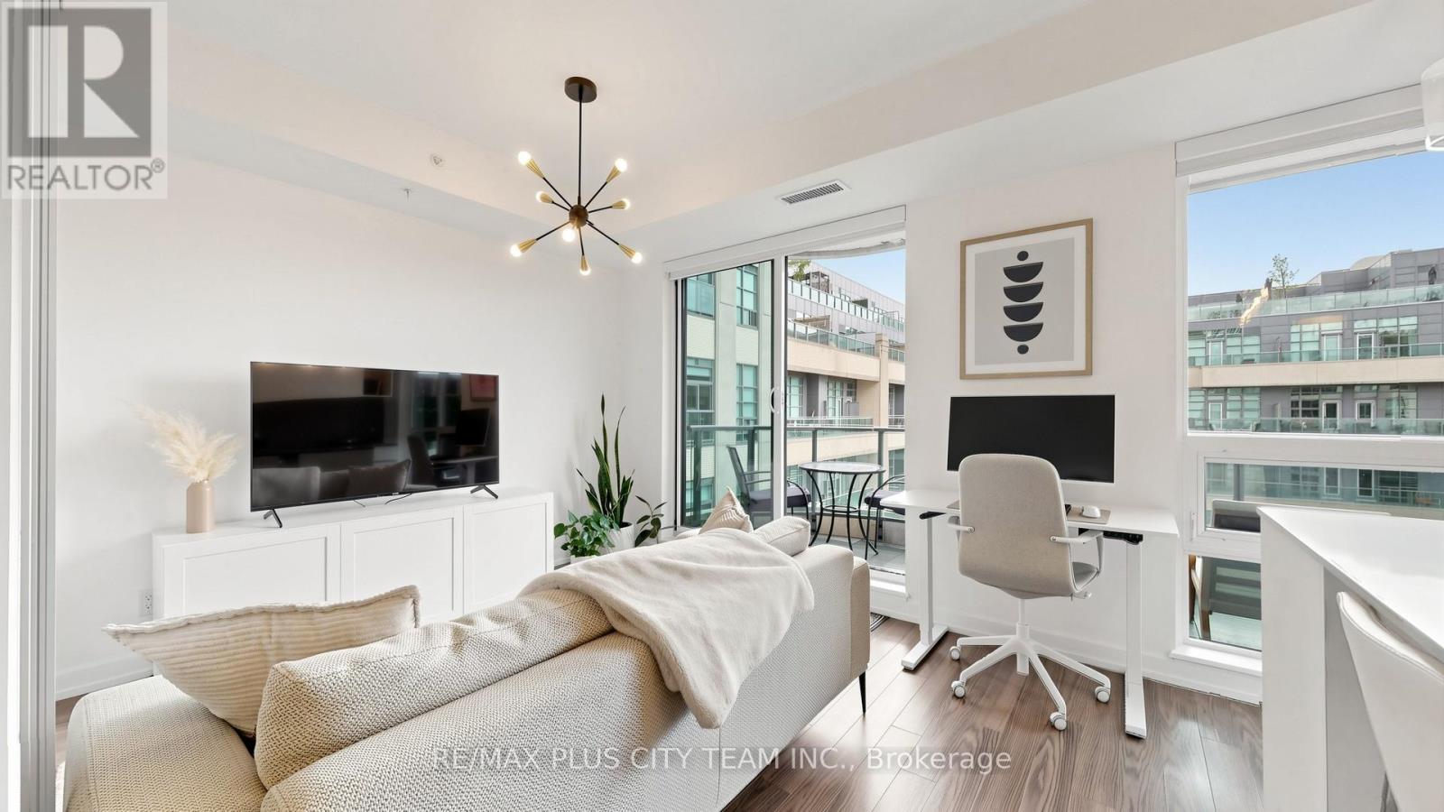 503 - 377 Madison Avenue, Toronto, Ontario  M4V 3E1 - Photo 5 - C13421994
