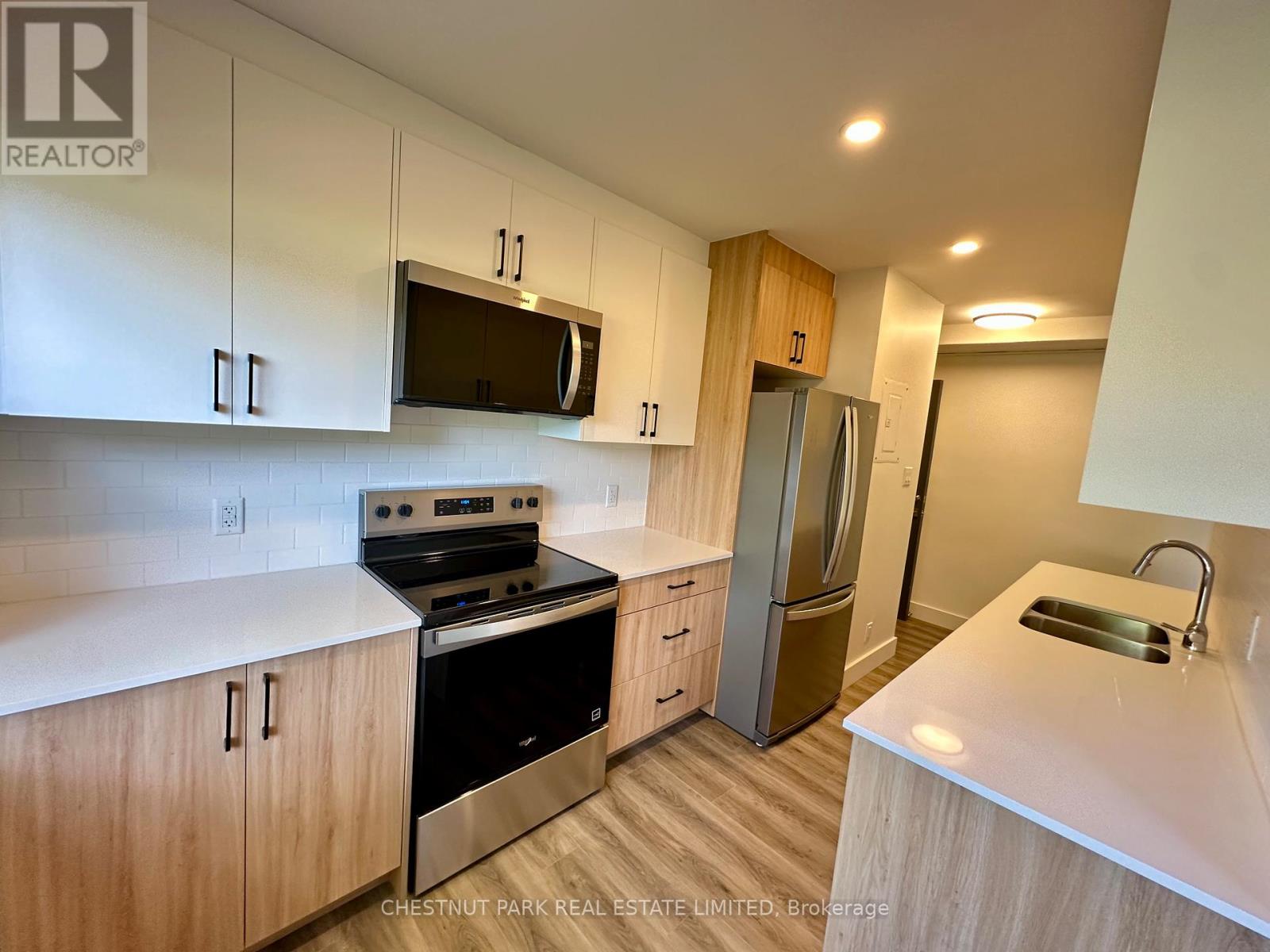 1 - 11 WINGREEN COURT, Toronto, Ontario