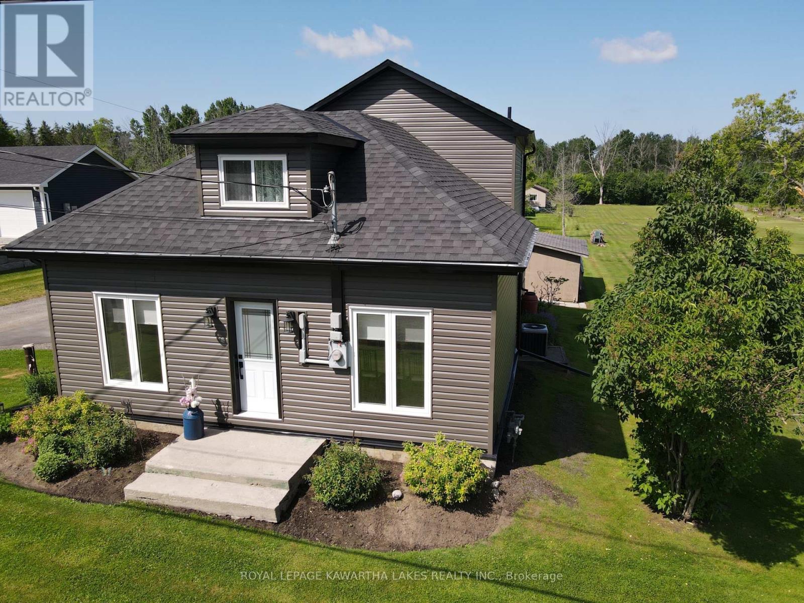 31410 Lake Ridge Road, Georgina, Ontario  L0E 1N0 - Photo 5 - N12826434