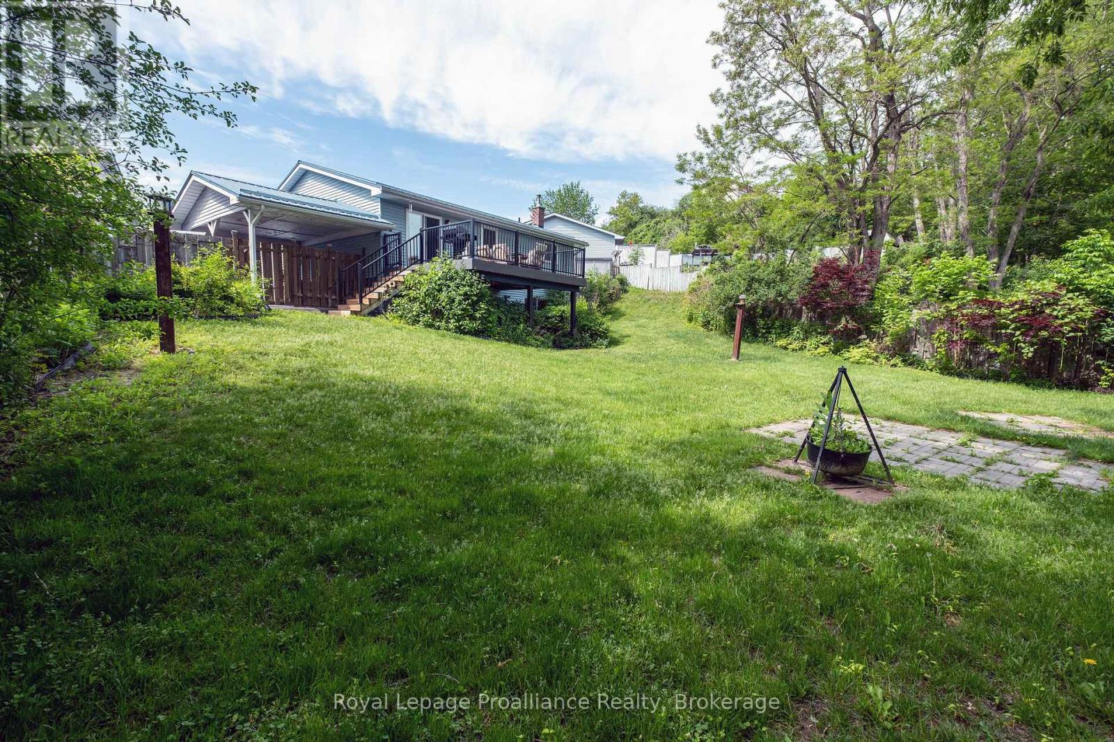 14 Allore Avenue, Quinte West, Ontario  K8V 4W3 - Photo 6 - X13422024