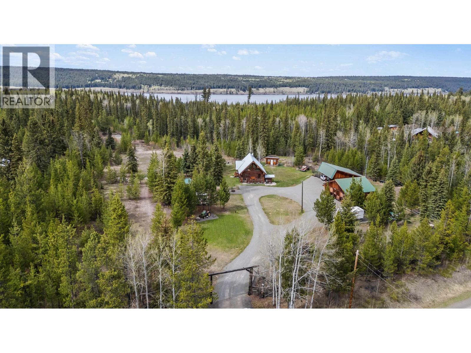 6483 Horse Lake Road, Lone Butte, British Columbia  V0K 1X3 - Photo 2 - R3134080