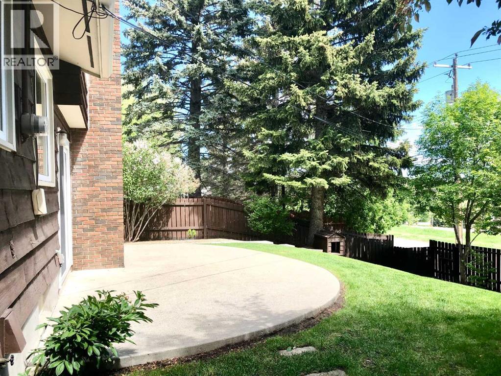 1102 Lake Christina Way SE, Calgary, Alberta  T2J 2R3 - Photo 47 - A2296764