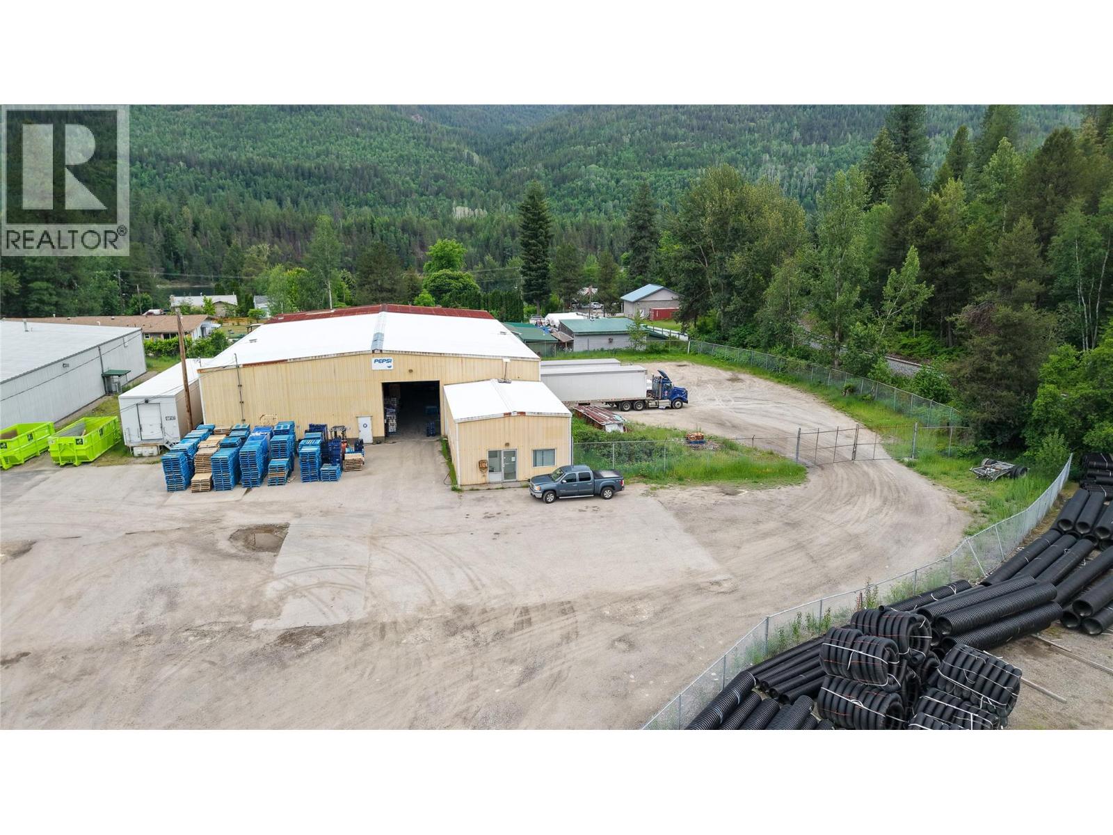 1795 Homegoods Road, Genelle, British Columbia  V0G 1G0 - Photo 4 - 10389123