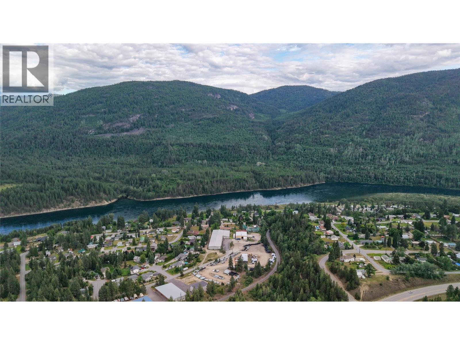 1795 Homegoods Road, Genelle, British Columbia  V0G 1G0 - Photo 30 - 10389123