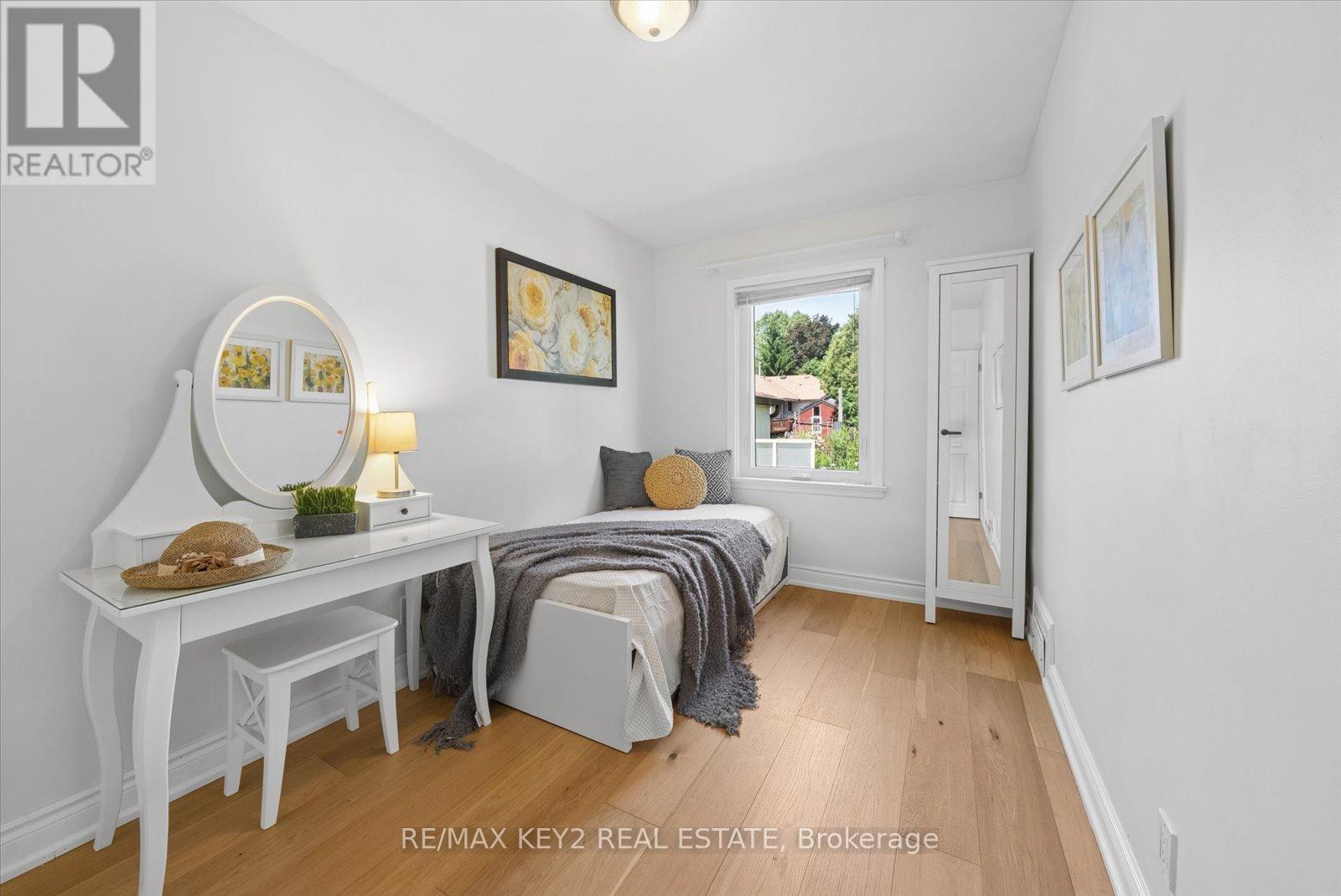 18 Jodphur Avenue, Toronto, Ontario  M9M 2J4 - Photo 18 - W13421972
