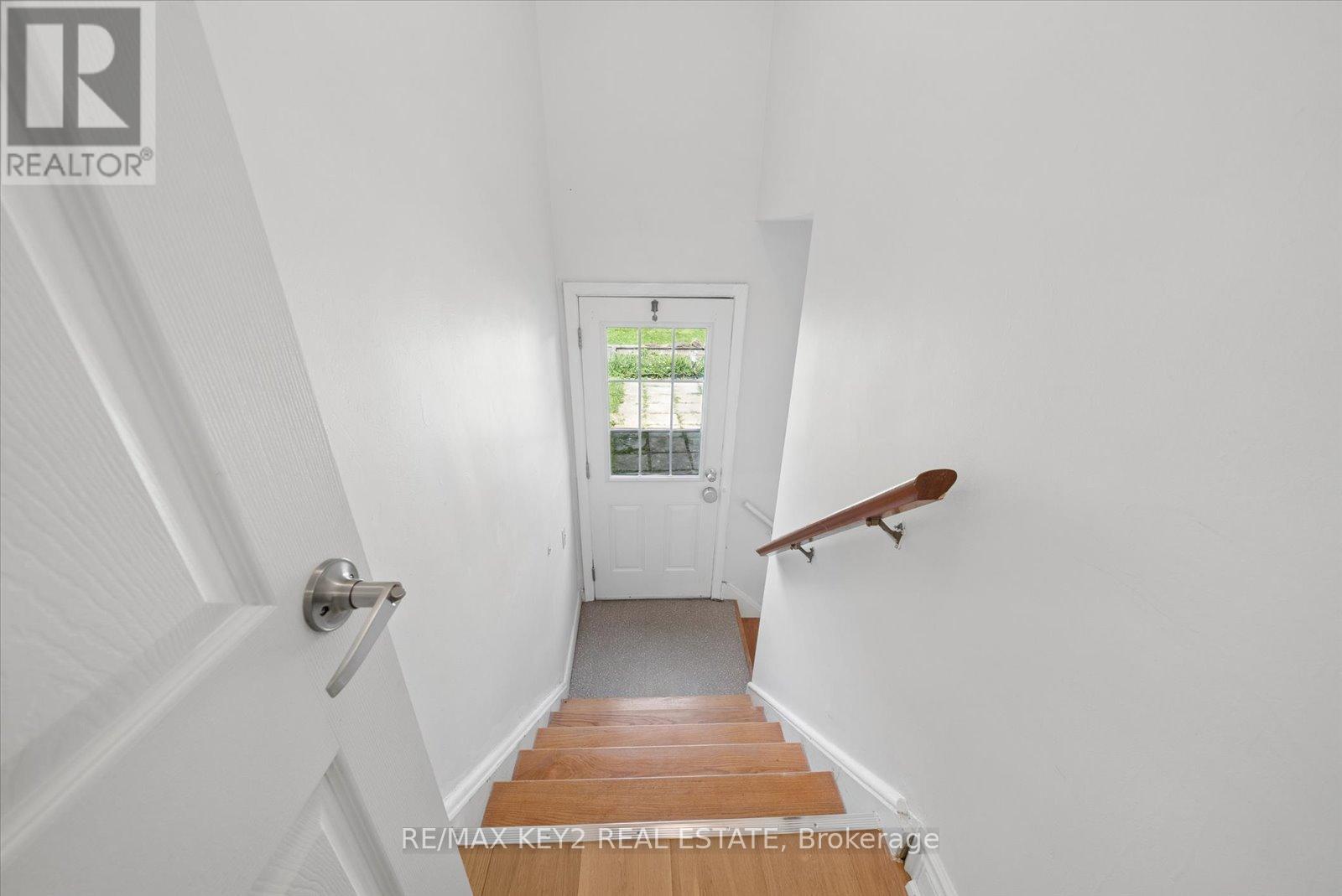 18 Jodphur Avenue, Toronto, Ontario  M9M 2J4 - Photo 22 - W13421972