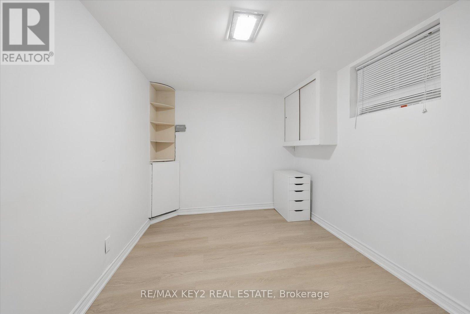 18 Jodphur Avenue, Toronto, Ontario  M9M 2J4 - Photo 31 - W13421972