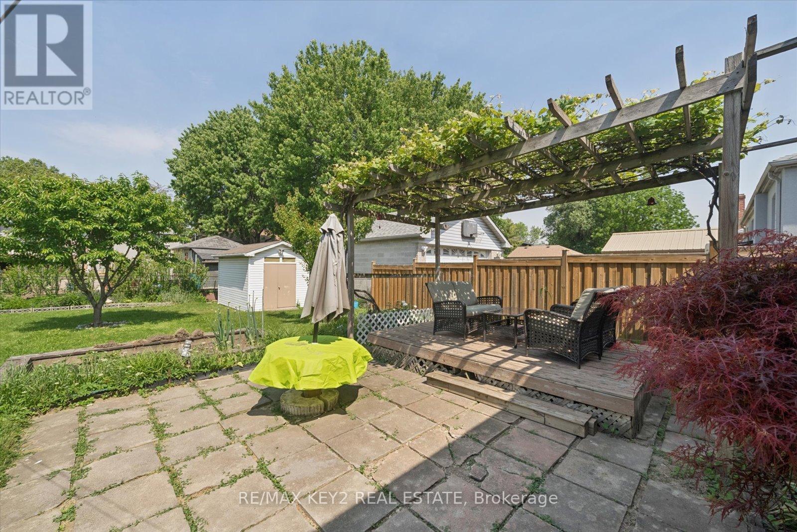 18 Jodphur Avenue, Toronto, Ontario  M9M 2J4 - Photo 36 - W13421972
