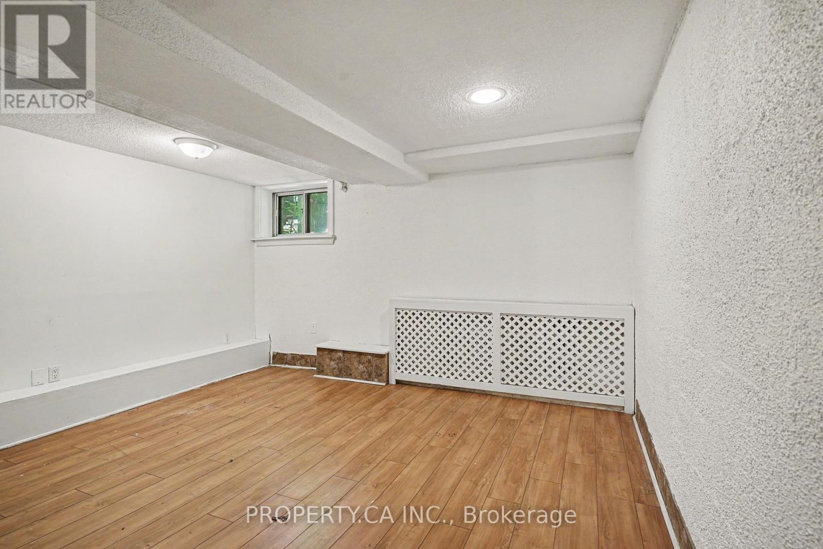 Lower - 130 Lauder Avenue, Toronto, Ontario  M6H 3E5 - Photo 9 - W13421990